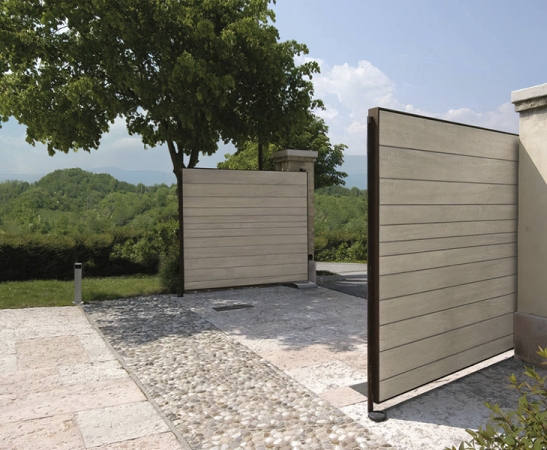 Въездные ворота в Майском